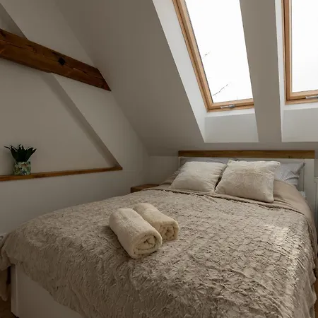 Biale Koszary * أوسترودا